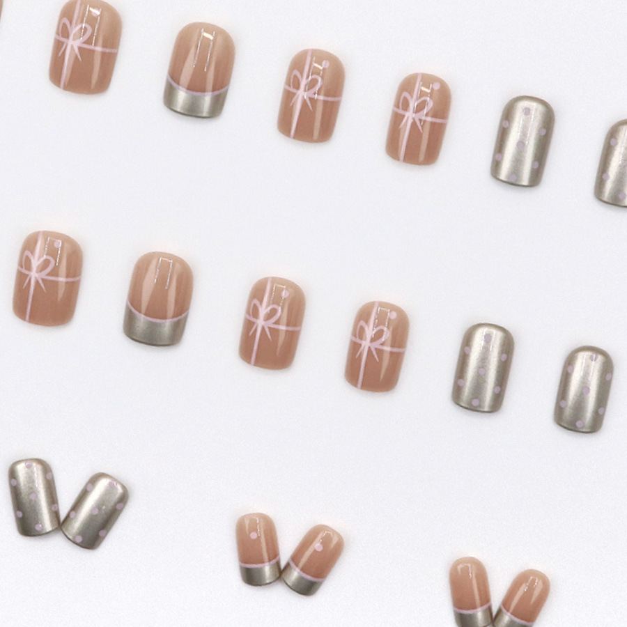 أظافر صناعية قصيرة مربعة الشكل - مراجعة Nail Art Red وسعره