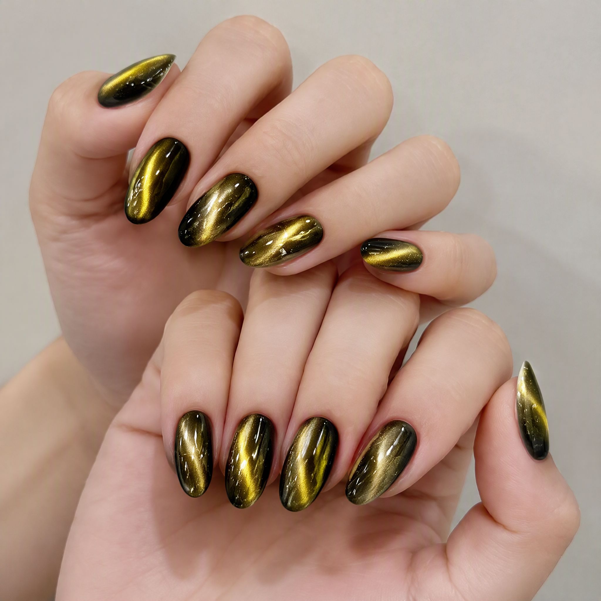 طلاء أظافر جل بتأثير عين القط  - مراجعة Nail Art One Stroke وسعره